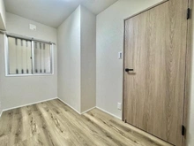 【神奈川県/横浜市神奈川区高島台】高島台センチュリーマンション 洋室：3.3帖