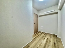 【神奈川県/横浜市神奈川区高島台】高島台センチュリーマンション 洋室：3.3帖