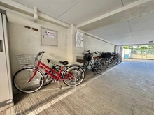 【神奈川県/横浜市神奈川区高島台】高島台センチュリーマンション 駐輪場