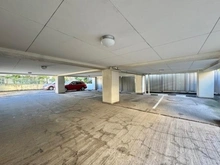 【神奈川県/横浜市神奈川区高島台】高島台センチュリーマンション 駐車場