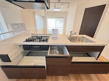 【神奈川県/横浜市保土ケ谷区釜台町】上星川ダイカンプラザ弐号館 収納