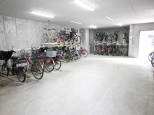 【神奈川県/横浜市港北区樽町】パークシティ綱島弐番館 駐輪場