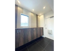 【神奈川県/横浜市中区住吉町】シャンローゼ関内 玄関