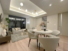 【神奈川県/横浜市神奈川区鶴屋町】THE YOKOHAMA FRONT TOWER リビング・ダイニング：※家具調度品等は販売価格に含まれません。