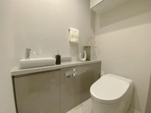 【神奈川県/横浜市神奈川区鶴屋町】THE YOKOHAMA FRONT TOWER トイレ