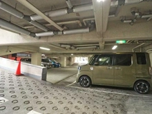 【神奈川県/横浜市神奈川区青木町】シーアイマンション神奈川 駐車場