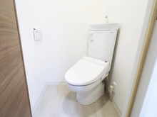 【神奈川県/横浜市西区老松町】第一ニュー 野毛山マンション トイレ