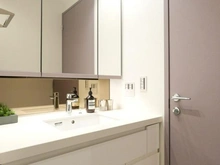 【神奈川県/横浜市神奈川区鶴屋町】THE YOKOHAMA FRONT TOWER 洗面所