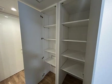 【神奈川県/横浜市西区みなとみらい】M.M.TOWERS the West 収納：廊下部分