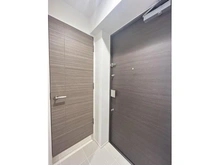 【神奈川県/横浜市神奈川区松見町】ブリシア横浜大口 玄関