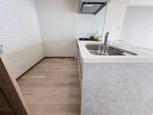 【神奈川県/横浜市神奈川区神之木町】横浜市神奈川区神之木町 中古マンション キッチン