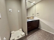 【神奈川県/横浜市西区花咲町】横浜MIDベースタワーレジデンス 洗面所