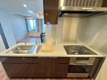 【神奈川県/横浜市神奈川区鶴屋町】THE YOKOHAMA FRONT TOWER キッチン