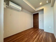 【神奈川県/横浜市神奈川区鶴屋町】THE YOKOHAMA FRONT TOWER 洋室：約5.2帖