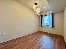 【神奈川県/横浜市神奈川区鶴屋町】THE YOKOHAMA FRONT TOWER 洋室：約7.2帖