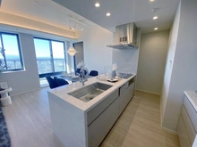 【神奈川県/横浜市神奈川区鶴屋町】THE　YOKOHAMA　FRONT　TOWER リビング・ダイニング