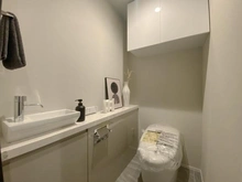 【神奈川県/横浜市神奈川区鶴屋町】THE　YOKOHAMA　FRONT　TOWER トイレ