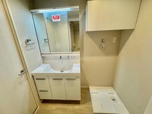 【神奈川県/横浜市西区北軽井沢】ライオンズマンション三ッ沢公園 洗面所