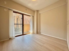 【神奈川県/横浜市西区北軽井沢】ライオンズマンション三ッ沢公園 洋室：約4.5帖