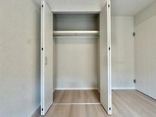 【神奈川県/横浜市西区北軽井沢】ライオンズマンション三ッ沢公園 収納：約4.5帖