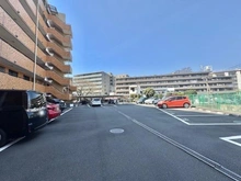 【神奈川県/横浜市西区北軽井沢】ライオンズマンション三ッ沢公園 駐車場