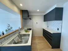 【神奈川県/横浜市港北区仲手原】妙蓮寺ビューハイツ キッチン：作り付け食器棚有り/ビルトイン食洗器