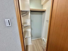 【神奈川県/横浜市神奈川区大口通】マイキャッスル大口駅前 収納：約6帖