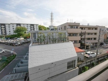 【神奈川県/横浜市神奈川区片倉】リブゼ横浜フェスタ片倉 眺望：バルコニーから