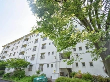 【神奈川県/横浜市神奈川区三ツ沢下町】ガーデン山住宅団地10号棟 外観