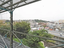 【神奈川県/横浜市南区永田東】モリスガーデンヒルズ井土ヶ谷 眺望：大規模修繕工事中