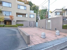 【神奈川県/横浜市中区本牧三之谷】グランツオーベル本牧三渓園 アプローチ