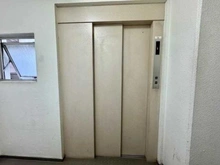 【神奈川県/横浜市神奈川区鶴屋町】ストーク横浜二番館 共用部