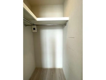 【東京都/世田谷区上馬】ザ・パークハウス三軒茶屋タワー 収納：ウォークインクローゼット
