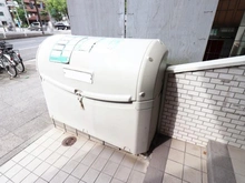 【神奈川県/横浜市南区真金町】ダイアパレス大通り公園 共用部：ゴミ置き場