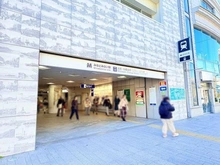 【神奈川県/横浜市中区山下町】グランドメゾン山下公園 みなとみらい線「元町・中華街」駅（現地より約130m）：写真は元町口です。最寄りは2番出口です。