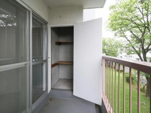 【神奈川県/横浜市神奈川区三ツ沢下町】ガーデン山住宅団地壱号棟 バルコニー