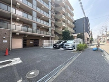 【神奈川県/横浜市南区宮元町】横浜蒔田ロイヤルコーポ 駐車場
