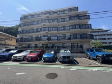 【神奈川県/横浜市西区南軽井沢】パーク・ハイム南軽井沢 駐車場