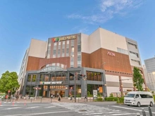 【神奈川県/横浜市西区みなとみらい】ブリリアグランデみなとみらい オーシャンフロントタワー  横浜ワールドポーターズ（現地より約950m）