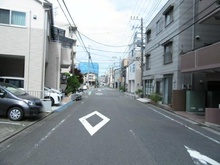 【神奈川県/横浜市中区上野町】マークミュー横浜本牧 前面道路