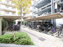 【神奈川県/横浜市南区永田台】レイディアント横濱ユーロヒルズ 駐輪場
