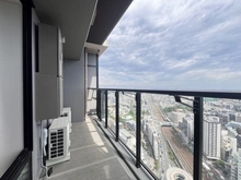 【神奈川県/横浜市神奈川区鶴屋町】THE YOKOHAMA FRONT TOWER バルコニー
