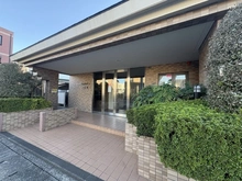 【神奈川県/横浜市神奈川区片倉】ロイヤルシャトー片倉町 エントランス
