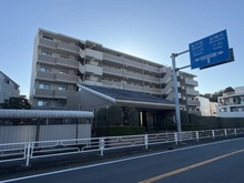 【神奈川県/横浜市神奈川区片倉】ロイヤルシャトー片倉町 外観