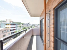 【神奈川県/横浜市神奈川区三ツ沢中町】ライオンズマンションヨコハマ三ツ沢 バルコニー