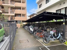 【神奈川県/茅ヶ崎市元町】ハイホーム湘南茅ヶ崎 駐輪場