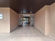 【神奈川県/茅ヶ崎市元町】ハイホーム湘南茅ヶ崎 アプローチ