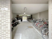 【神奈川県/茅ヶ崎市緑が浜】ライオンズガーデン湘南緑が浜 駐輪場