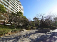 【神奈川県/藤沢市川名】パークアリーナセントラルウィングウエスト アプローチ