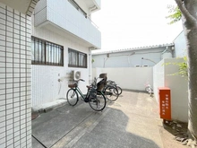 【神奈川県/藤沢市鵠沼海岸】ユアサハイム鵠沼海岸 駐輪場